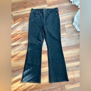 Madewell Perfect Vintage Flare Jeans. Size 31T.